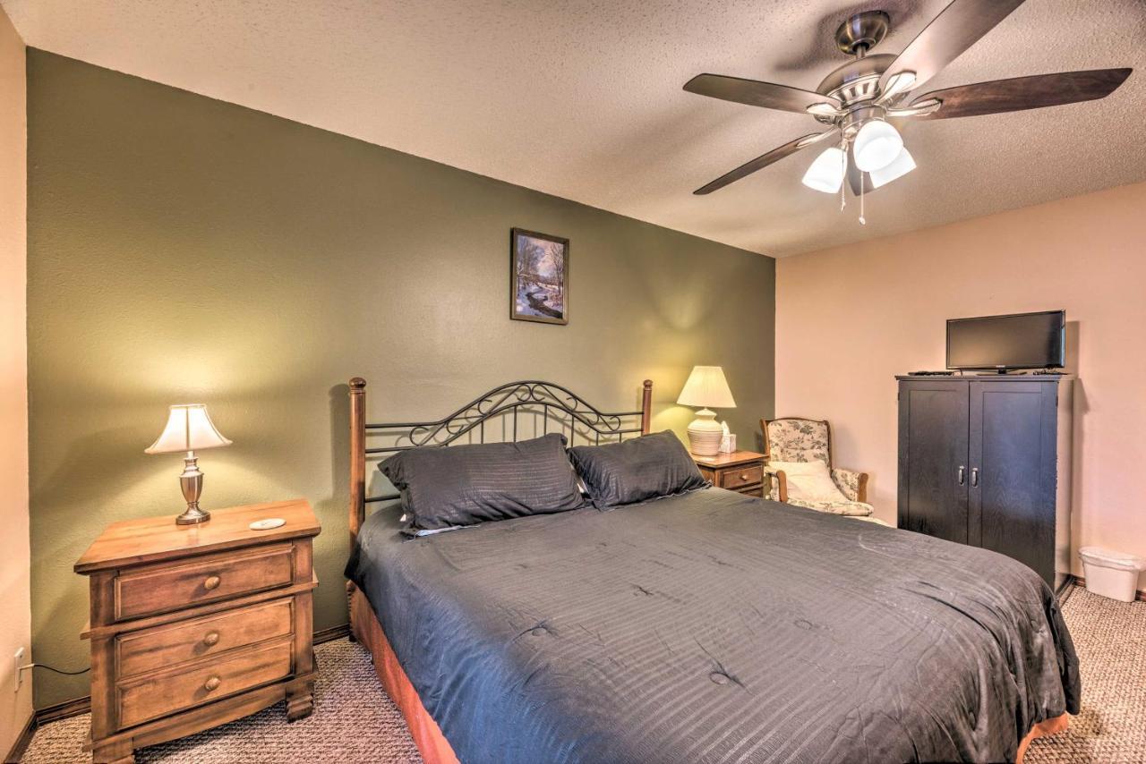 Condo With Hot Tub About 4 Miles To Ruidoso Winter Park! Exterior photo